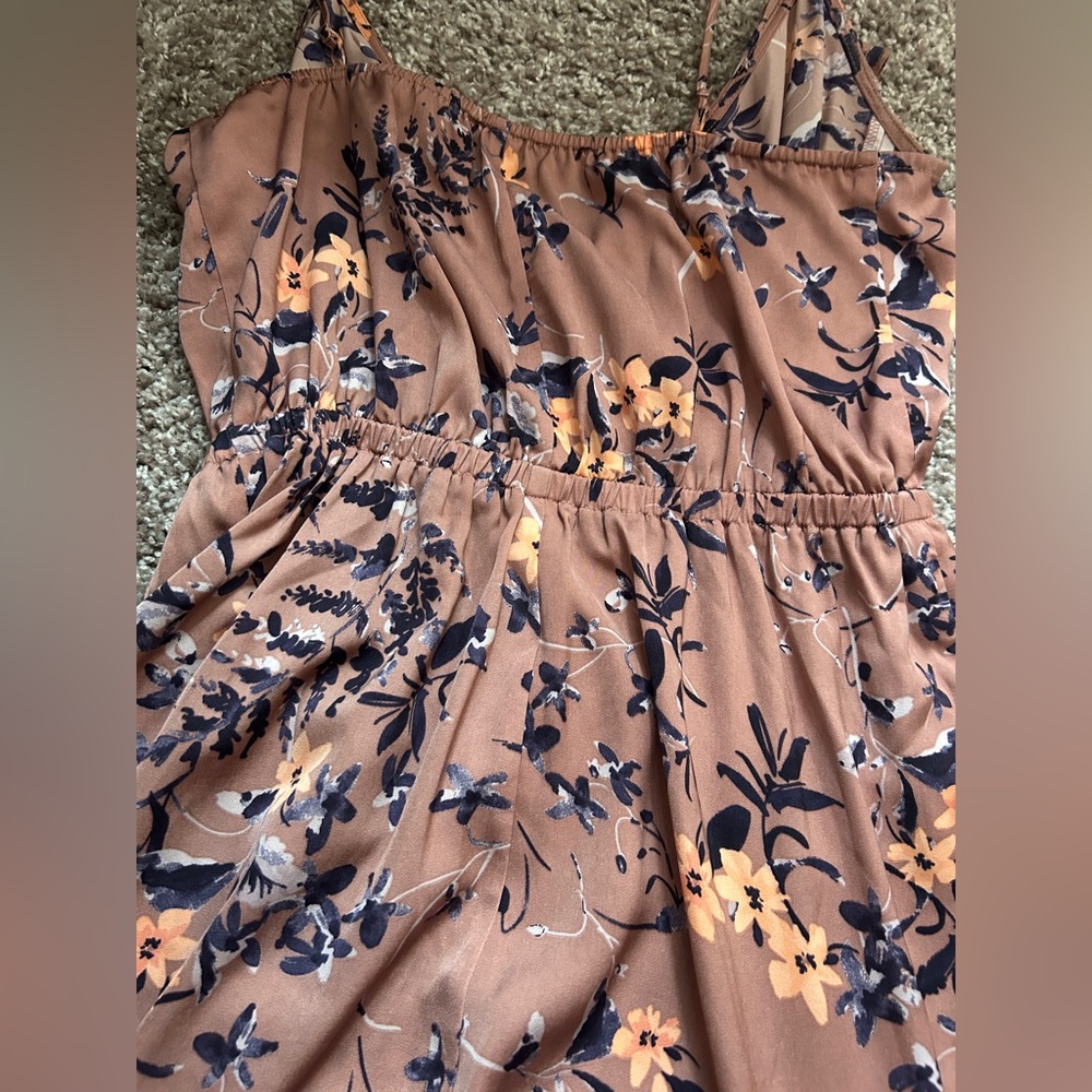 Express Dress - Picture 8 of 8